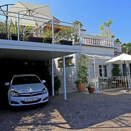 Family Friendly With A Swimming Pool Lovran, Opatija - 14178 Apartment