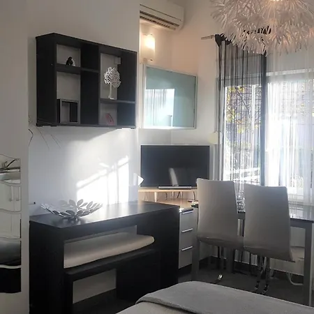 Apartment Family Friendly With A Swimming Pool Lovran, Opatija - 14178 Lovran