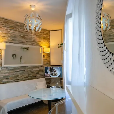 Apartment Family Friendly With A Swimming Pool Lovran, Opatija - 14178 *