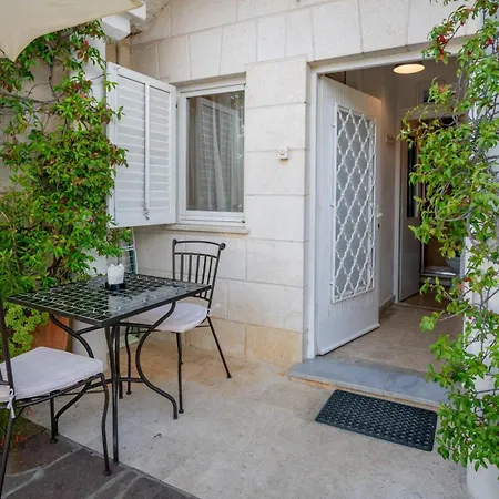 Family Friendly With A Swimming Pool Lovran, Opatija - 14178 Apartment Lovran