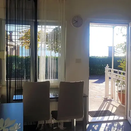 Apartment Family Friendly With A Swimming Pool Lovran, Opatija - 14178 *